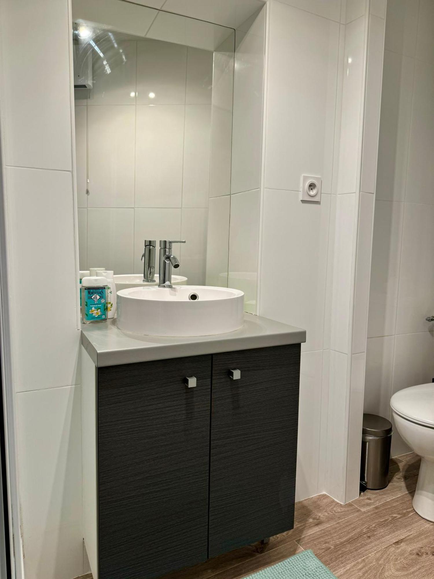 Apartment Cozy Au Coeur Des Carmes